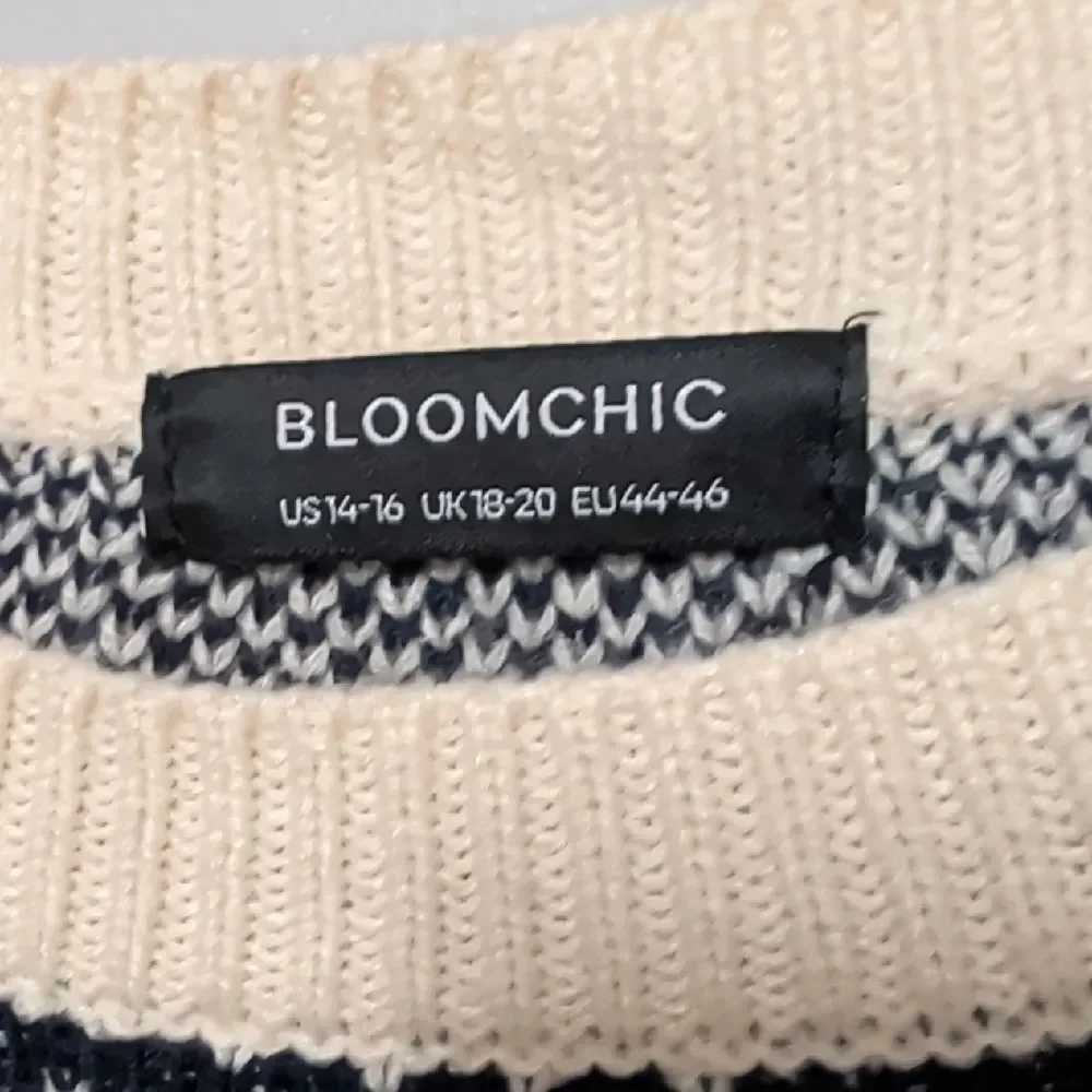 BloomChic Geometric Knit Sweater in Cream and Black